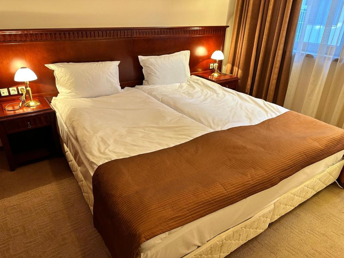 Great Apartments In Downtown Bansko Bagian luar foto
