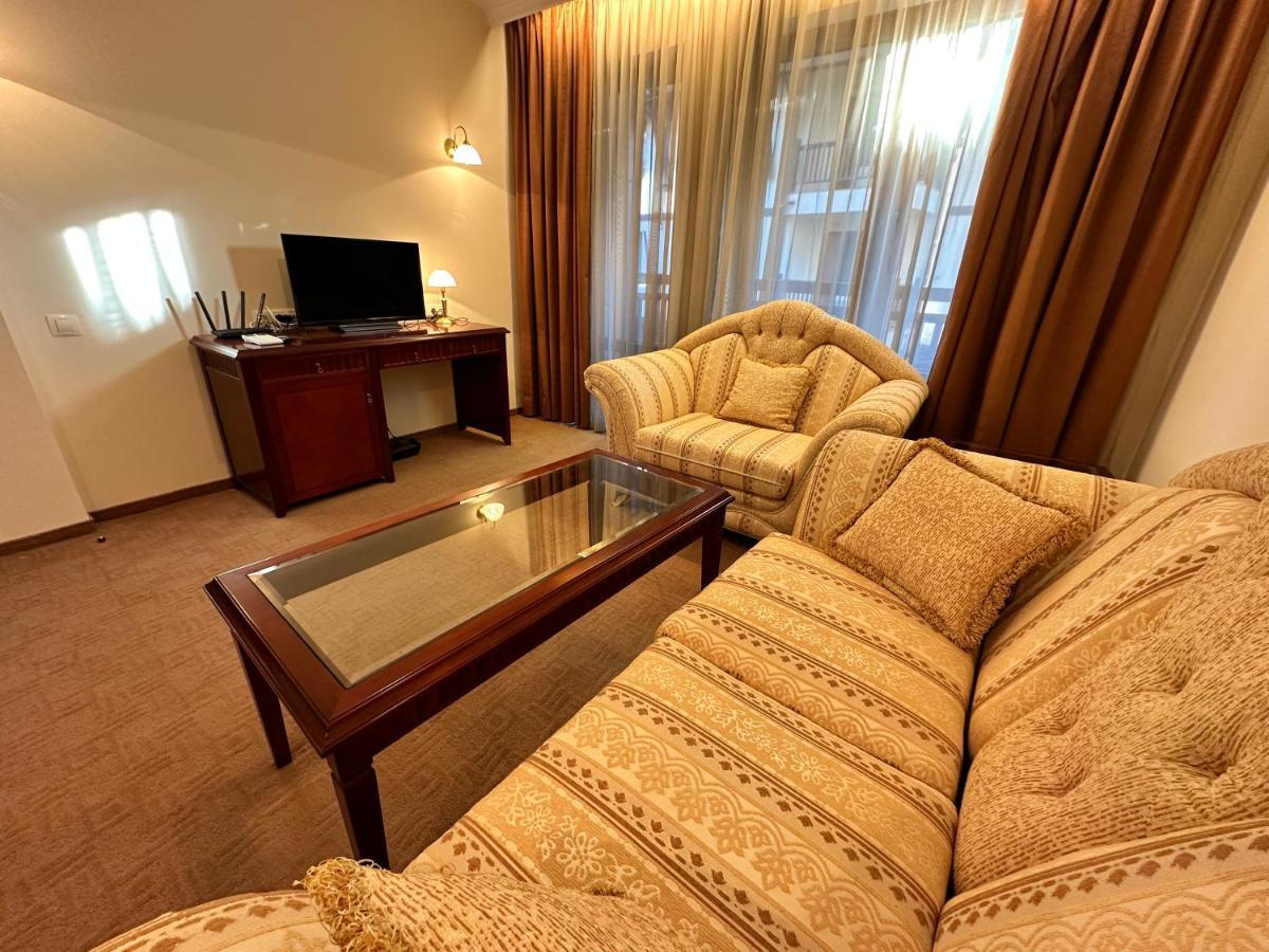 Great Apartments In Downtown Bansko Bagian luar foto