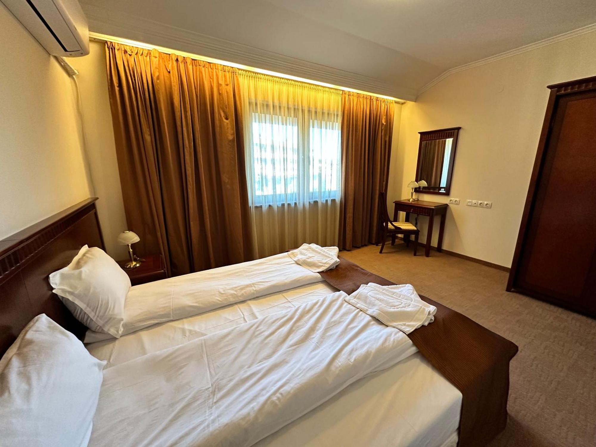 Great Apartments In Downtown Bansko Bagian luar foto